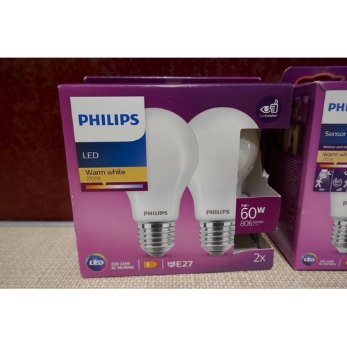 3159 - Philips E27 LED light bulbs * This lot is subject to VAT