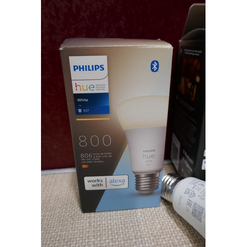 3163 - Philips hue light bulbs - E27 and B22 * This lot is subject to VAT