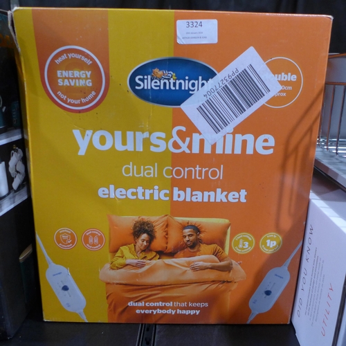 3324 - Silentnight 'Yours & Mine' dual control electric blanket, double, 137 x 150cm *This lot is subject t... 