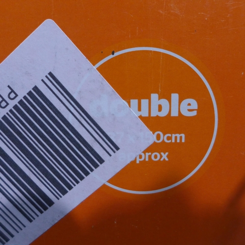 3324 - Silentnight 'Yours & Mine' dual control electric blanket, double, 137 x 150cm *This lot is subject t... 