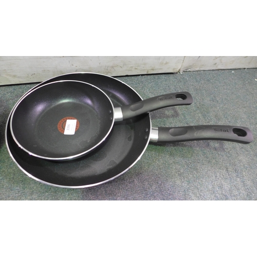 3396 - Two Tefal frying pans *This lot is subject to vat