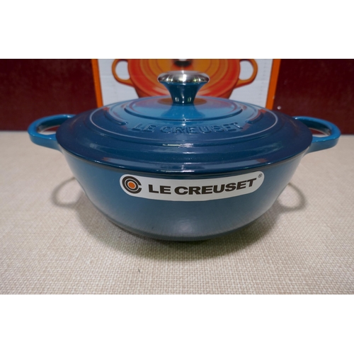 3180 - Le Creuset 4.1L signature soup pot - Colour deep teal * This lot is subject to vat