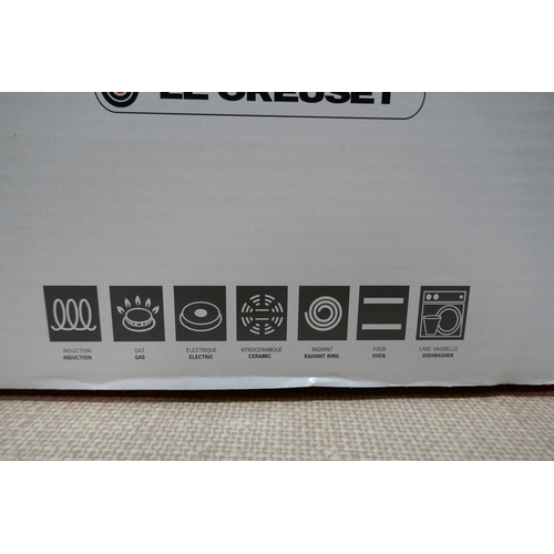 3180 - Le Creuset 4.1L signature soup pot - Colour deep teal * This lot is subject to vat