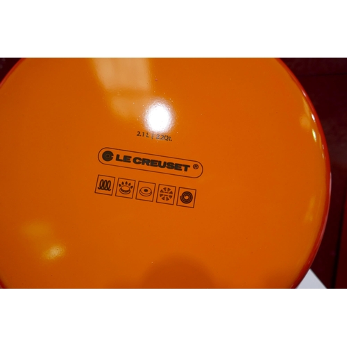 3184 - Le Creuset volcanic coloured iconic kettle - 2.1L * This lot is subject to vat