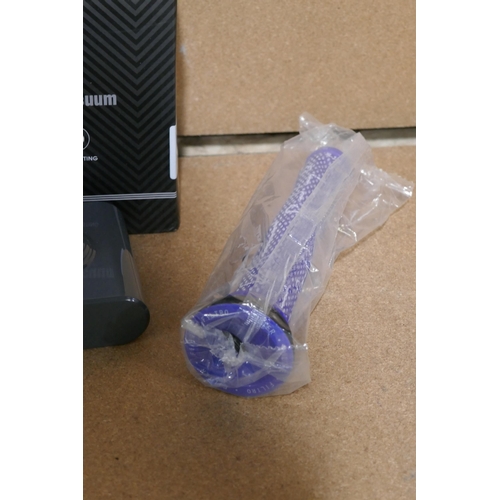 3189 - Lithium-ion battery for vacuum Cleaner And Filter * This lot is subject to vat