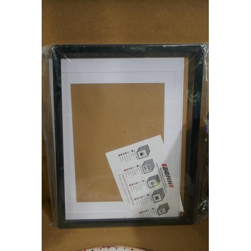 3205 - Sunflower wall clock and picture frame (damaged), assorted lighting, various sizes & styles and asso... 