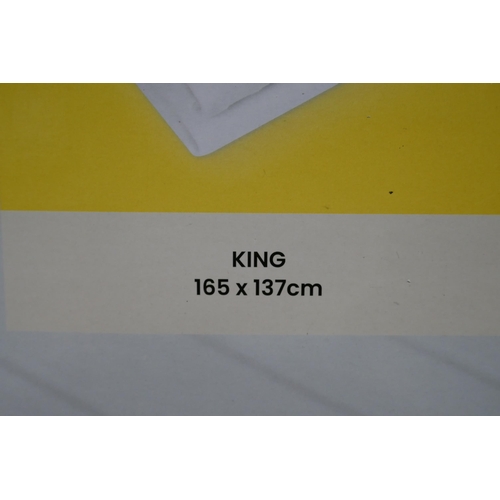 3212 - Cosihome king size electric blanket, 165 x 137cm *This lot is subject to vat