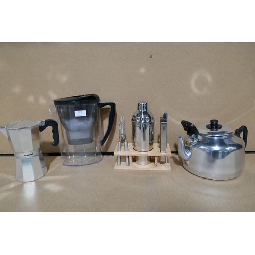3216 - Assorted homewares inc: cocktail making kit,mokka pot, kettle & water filter *This lot is subject to... 