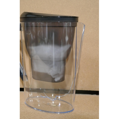 3216 - Assorted homewares inc: cocktail making kit,mokka pot, kettle & water filter *This lot is subject to... 