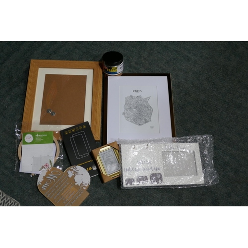 3222 - Assorted homewares incl: photo frames & art supples *This lot is subject to vat