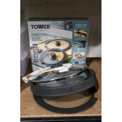 3228 - Tower 'Freedom' 24 + 28cm silicone glass lids *This lot is subject to vat