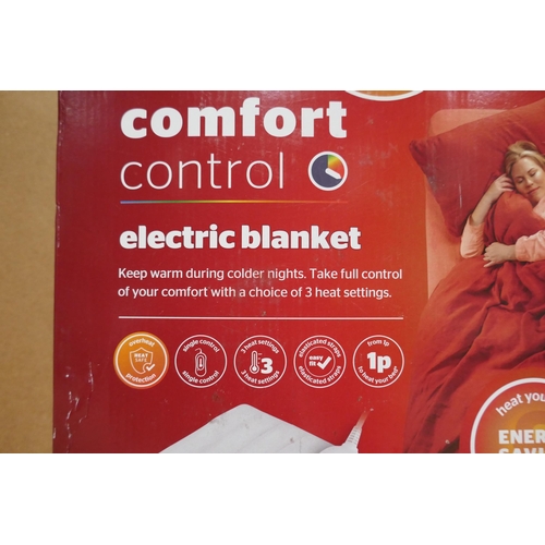 3230 - Silentnight Comfort Control double electric blanket, 120 x 135cm *This lot is subject to vat