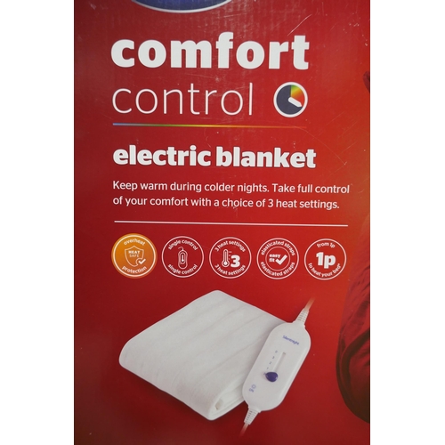 3232 - Silentnight Comfort Control double electric blanket, 120 x 135cm *This lot is subject to vat