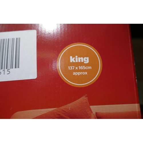 3255 - Silentnight king size Comfort Control electric blanket, 137 x 165cm *This lot is subject to vat