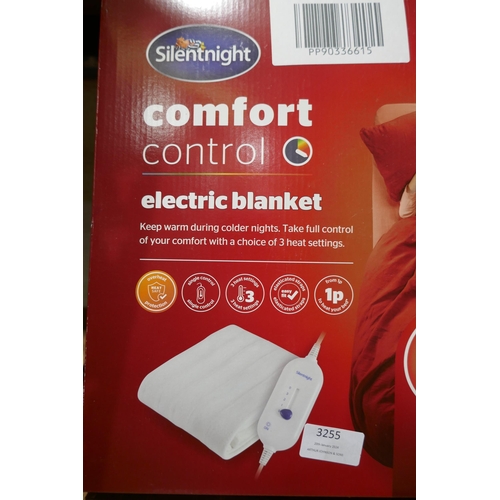 3255 - Silentnight king size Comfort Control electric blanket, 137 x 165cm *This lot is subject to vat