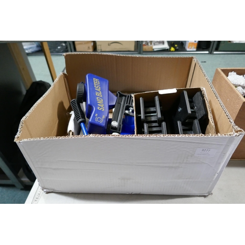 3277 - Sandblaster, furniture moving casters & others *This lot is subject to vat