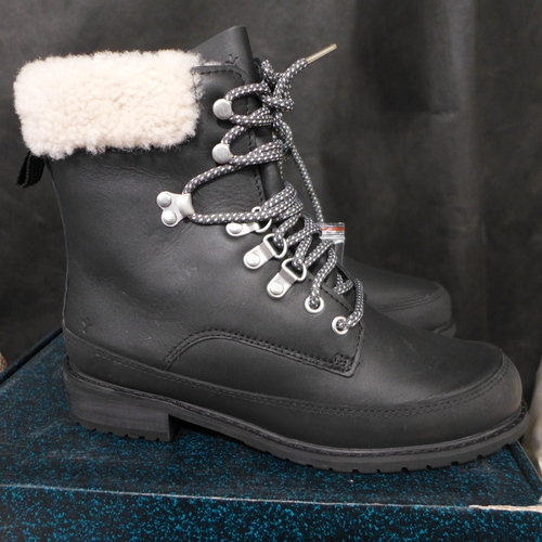 3454 - Emu Australia black waterproof boots with Merino wool lining - Aus size 8/ UK size 6 (RRP £179)