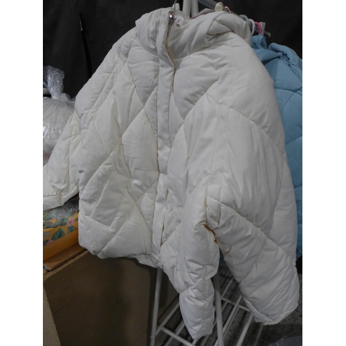 3466 - Four women's cream hooded jackets - all size 14