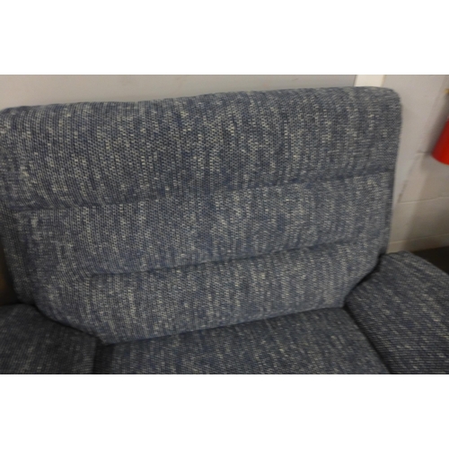 1431 - A blue hopsack reclining love seat