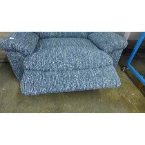 1431 - A blue hopsack reclining love seat