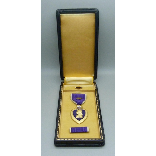 1009 - A Purple Heart For Military Merit medal, boxed