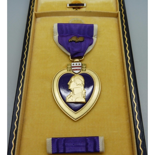 1009 - A Purple Heart For Military Merit medal, boxed