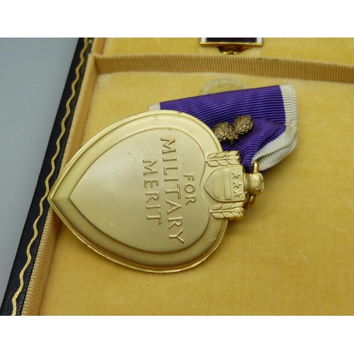 1009 - A Purple Heart For Military Merit medal, boxed