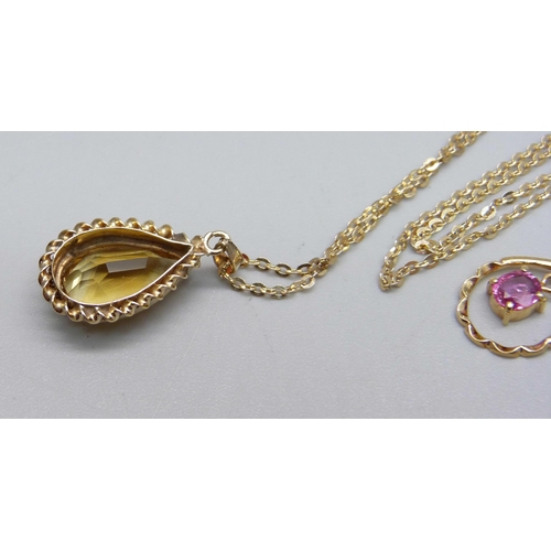 1016 - A 9ct gold and citrine set pendant on an 8ct gold 333 chain, 2.5g, and a 14ct gold pendant marked 58... 