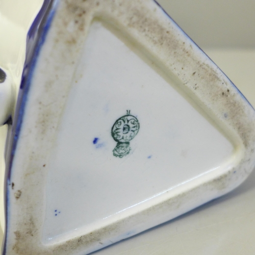 604 - A Royal Worcester blue and white pitcher, late 19th Century Aesthetic Movement, a/f, chipped to rim ... 