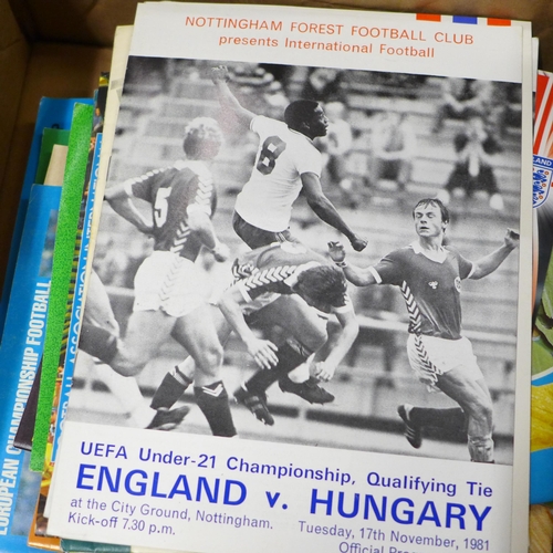 799 - 132 England Home Internationals programmes, 1960 onwards including over 80 full internationals plus ... 