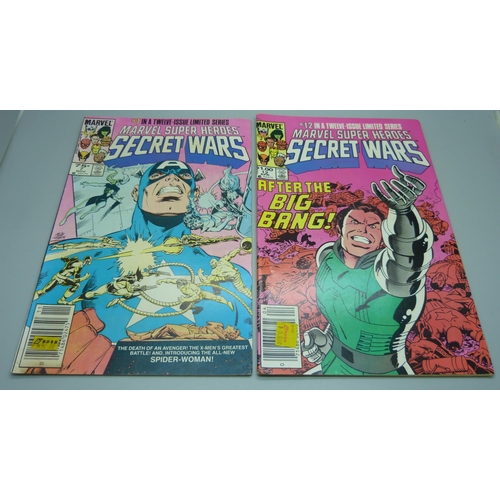 807 - Twelve Marvel comics, Secret Wars, #1 to #12, #8 featuring Venom, (VF-)