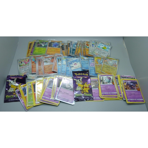 822 - Fifty holographic and trick or trade cards