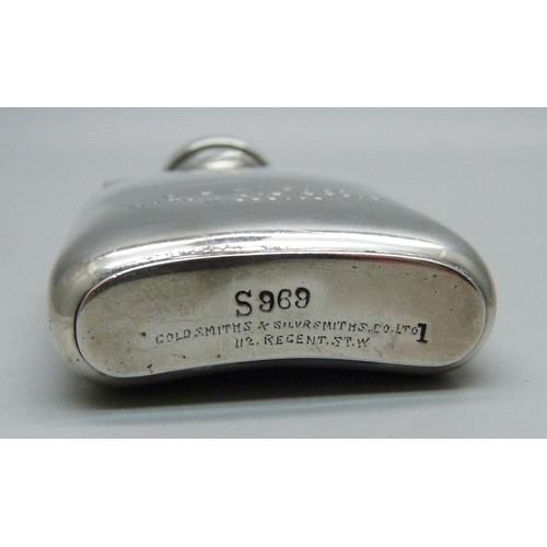 860 - A small silver spirit flask, engraved 'C.E. Tindall, 3A Townsend Road, Wisbech', London 1922, 92g, h... 