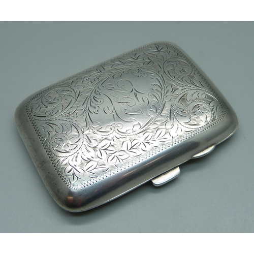 868 - A silver cigarette case, Chester hallmark, 55g