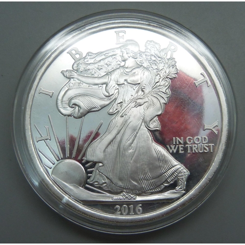 889 - A 5 Troy Oz. .999 fine Silver Bullion Round Liberty 2016 coin