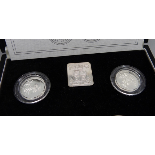 907 - A Royal Mint 1984/87 United Kingdom £1 Silver Proof Piedfort Collection