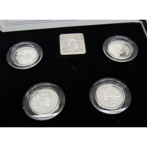 907 - A Royal Mint 1984/87 United Kingdom £1 Silver Proof Piedfort Collection