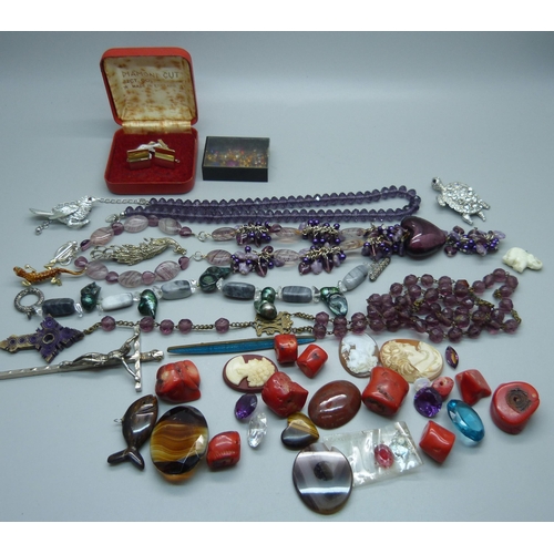 919 - Costume jewellery, loose stones including coral, cameos, etc.