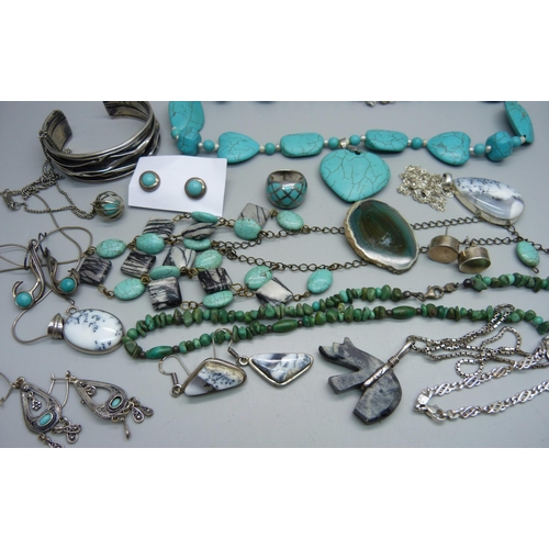 929 - A collection of turquoise stone set jewellery