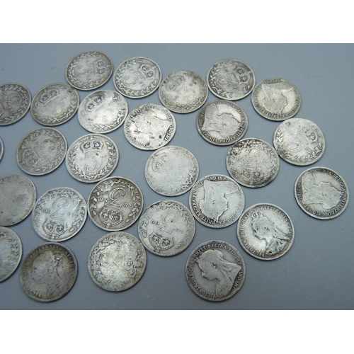 939 - Thirty Victorian 3d coins, various dates, 39.6g