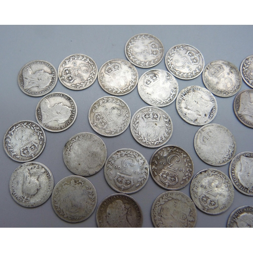 939 - Thirty Victorian 3d coins, various dates, 39.6g