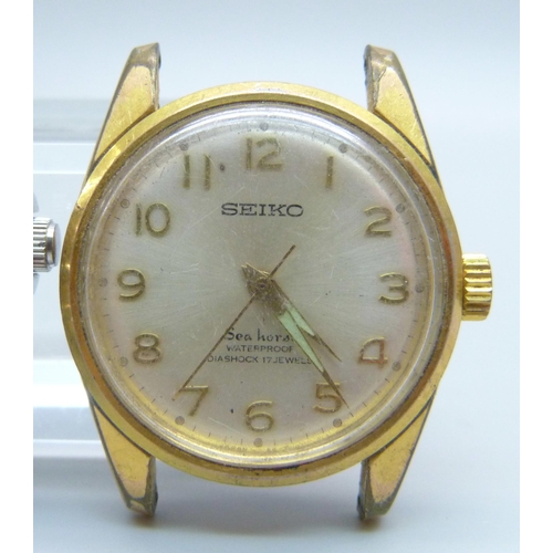 943 - Two Seiko wristwatches; quartz Sports 150 and Sea horse Diashock 17 Jewels