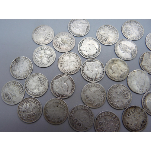 953 - Thirty Victorian 3d coins, various dates, 39.3g