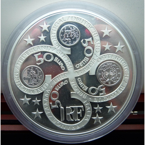 993 - A Monnaie De Paris, The First Anniversary of the Euro, 2003, 1-kilogram sterling silver, proof quali... 