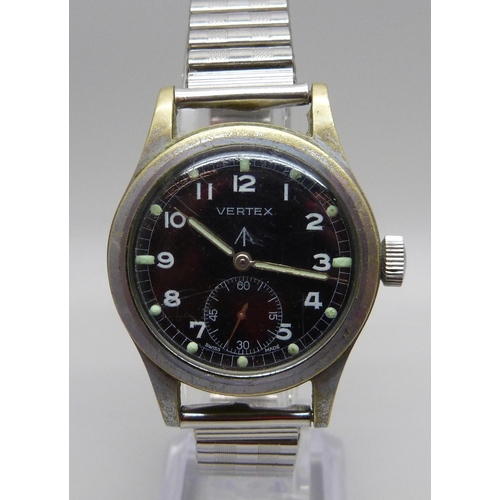 995 - A Vertex 'Dirty Dozen' military issue wristwatch, black dial with broad arrow, case back stamped WWW...
