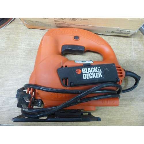 2033 - Three Black & Decker power tools including- A 4.5 amp variable speed jigsaw, KS710L jigsaw and a det... 