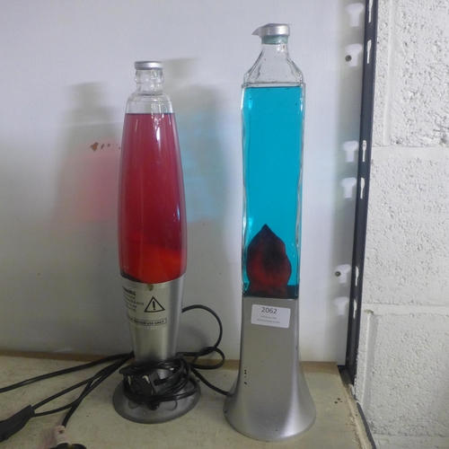 2062 - 2 Lava lamps, one red and one blue
