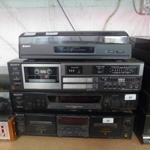 2152 - A quantity of Sony stereo equipment including a PS-LX49P automatic stereo turntable system, a TC-fx3... 