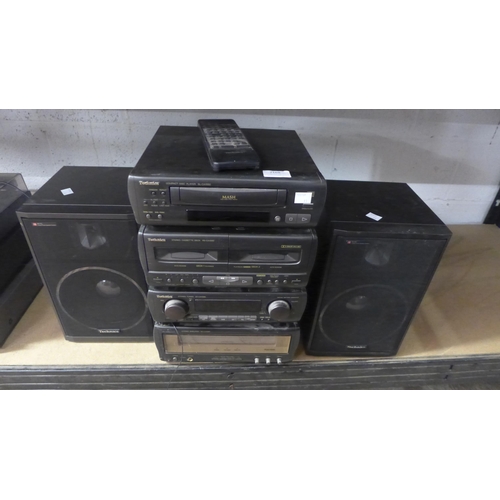 2168 - A quantity of Technics stereo hi-fi equipment including compact disc player SL-CA1060, stereo casset... 