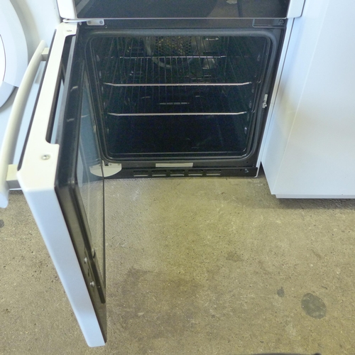 2199 - A Beko 4-ring electric double oven (1 ring not working)